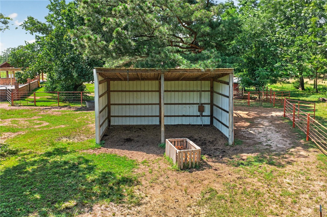 main property photo 32