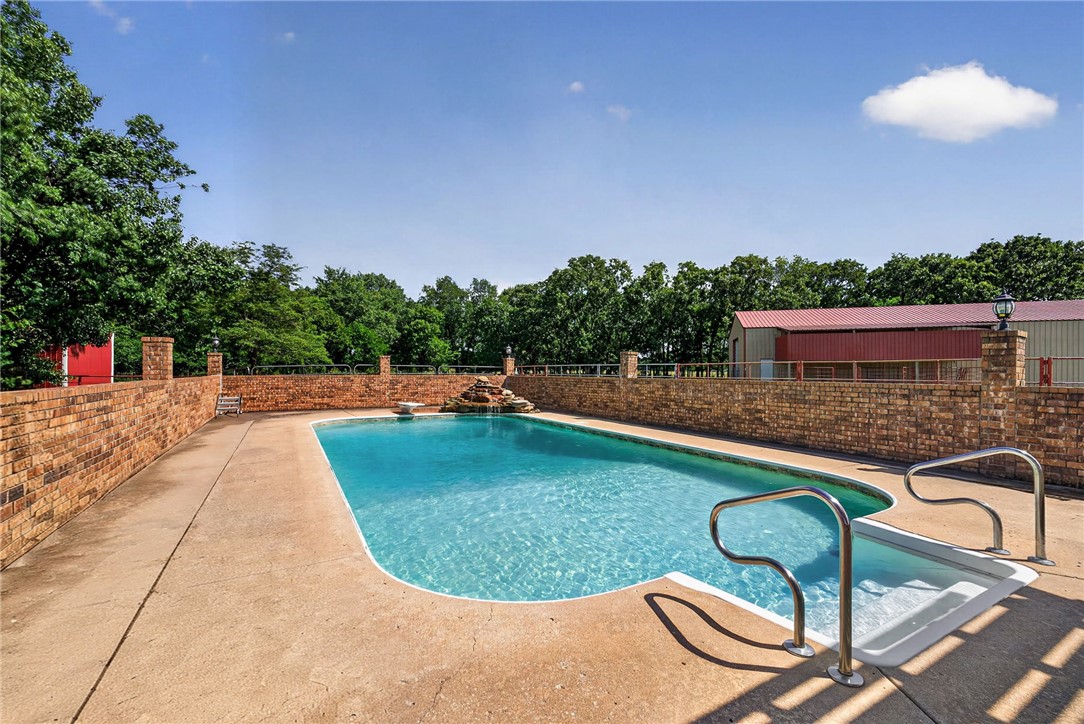 main property photo 43