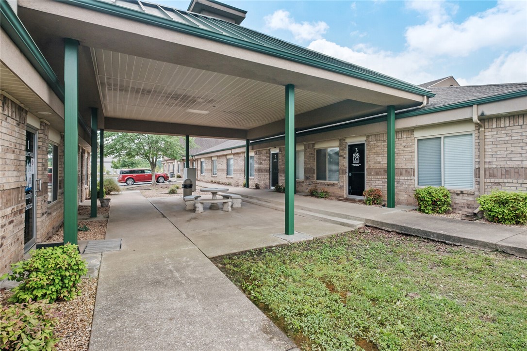 main property photo 12