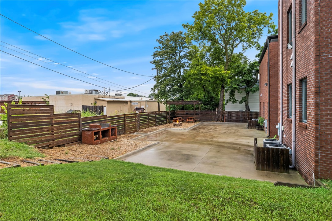 main property photo 23