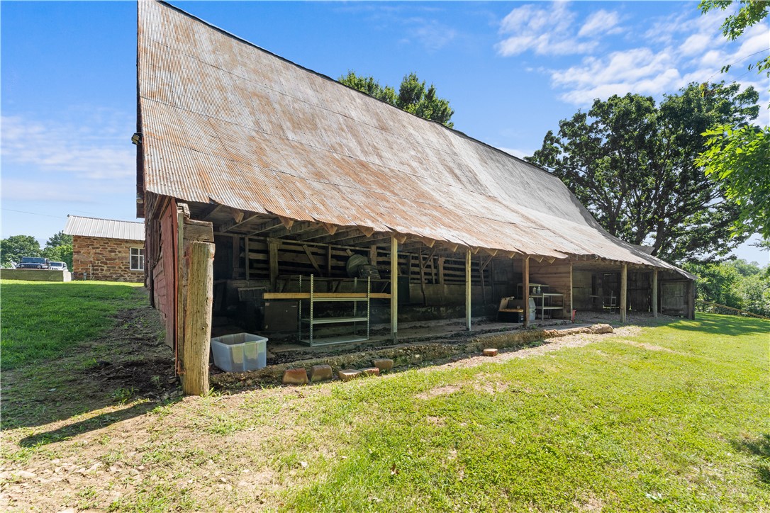 main property photo 34
