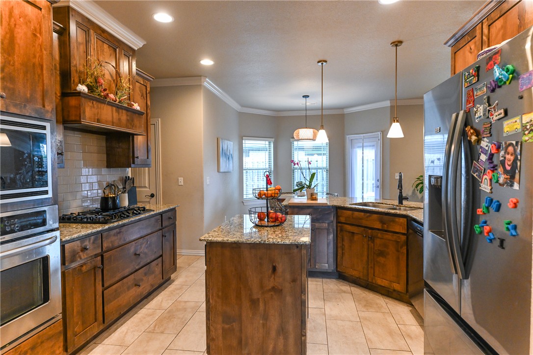 main property photo 7