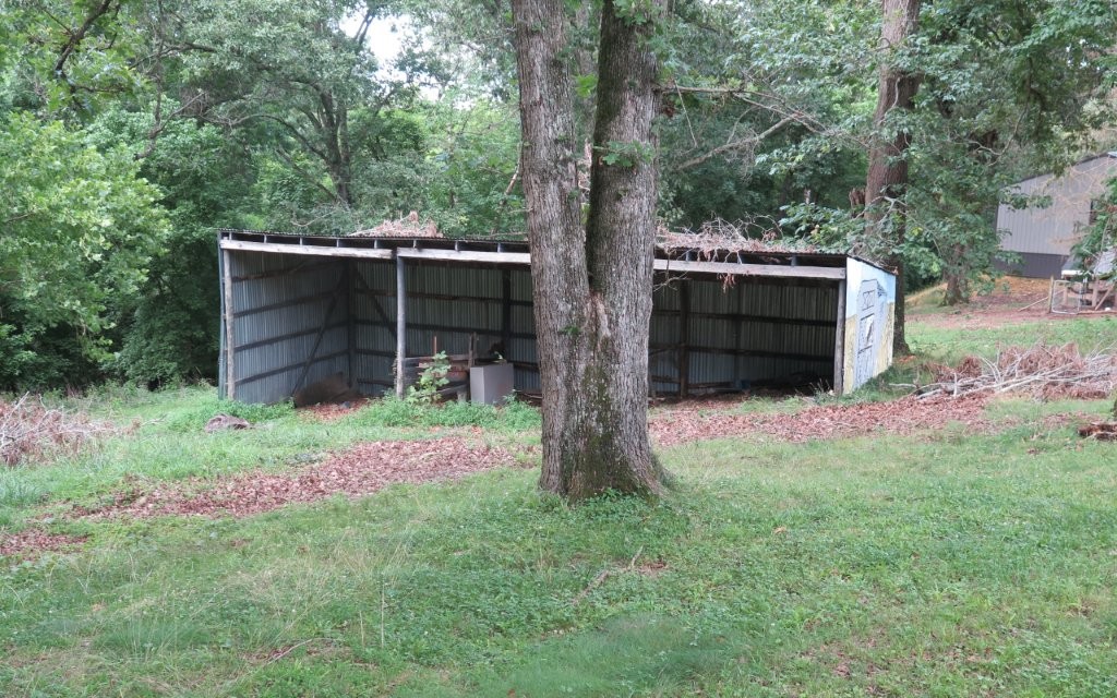 main property photo 15