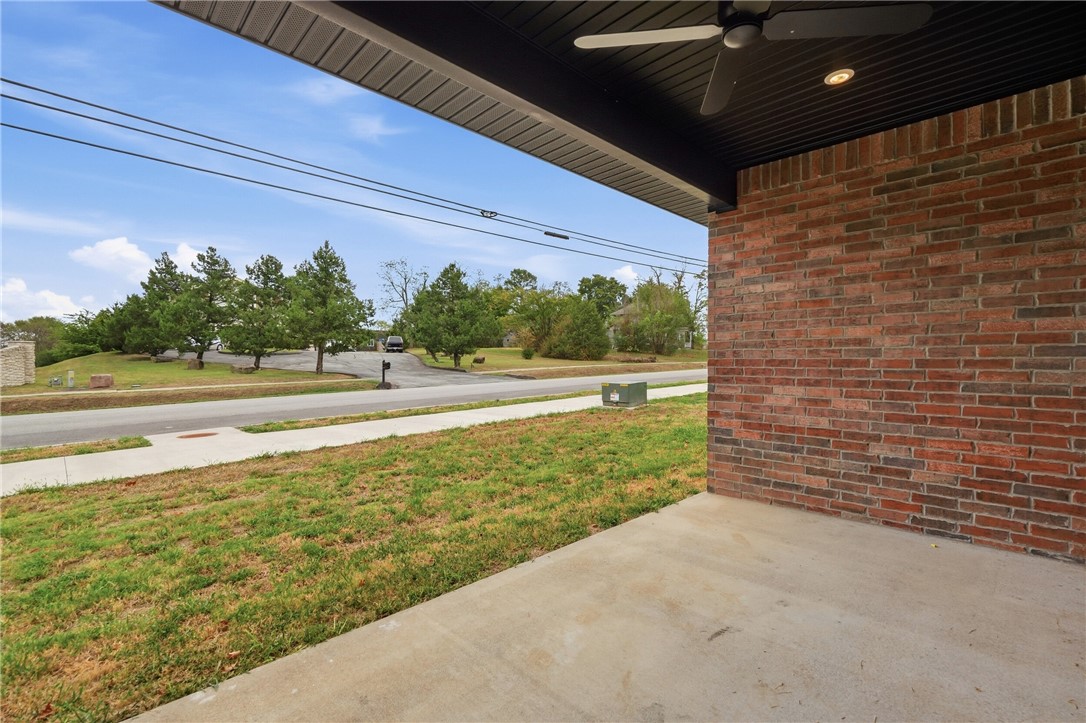 main property photo 27