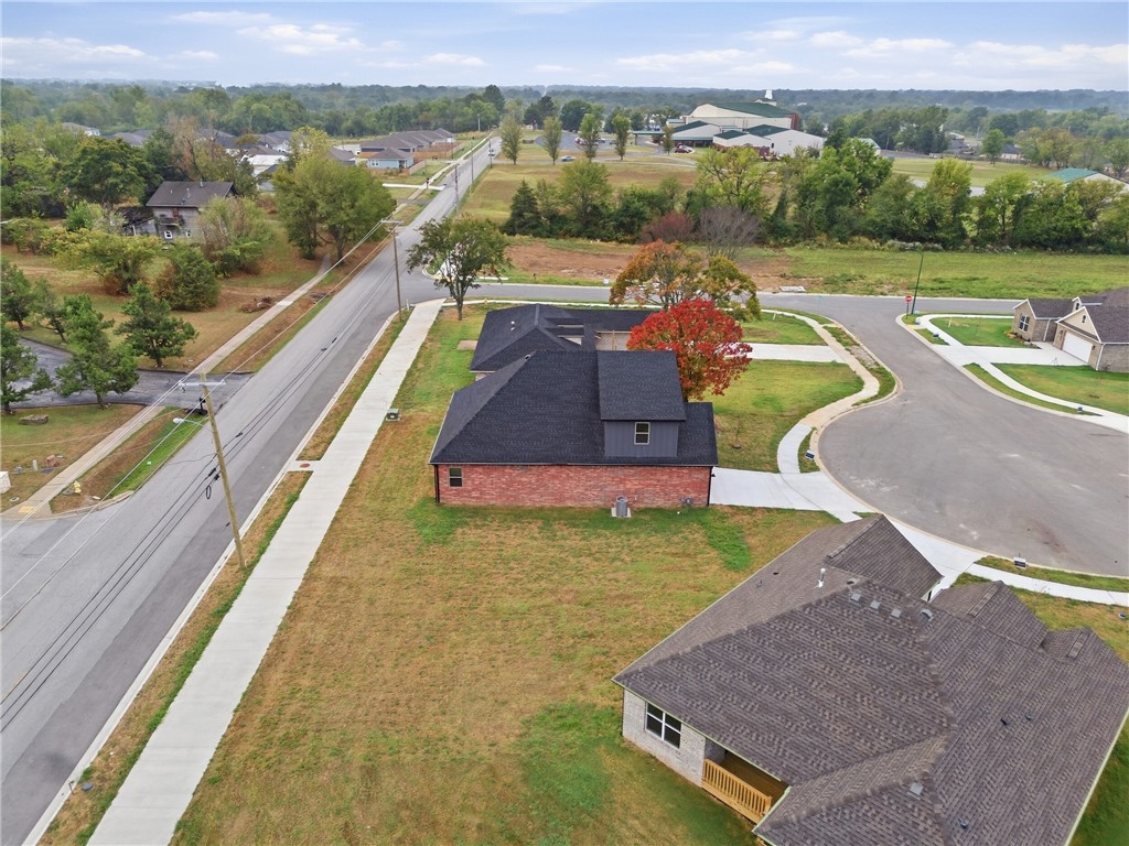 main property photo 33