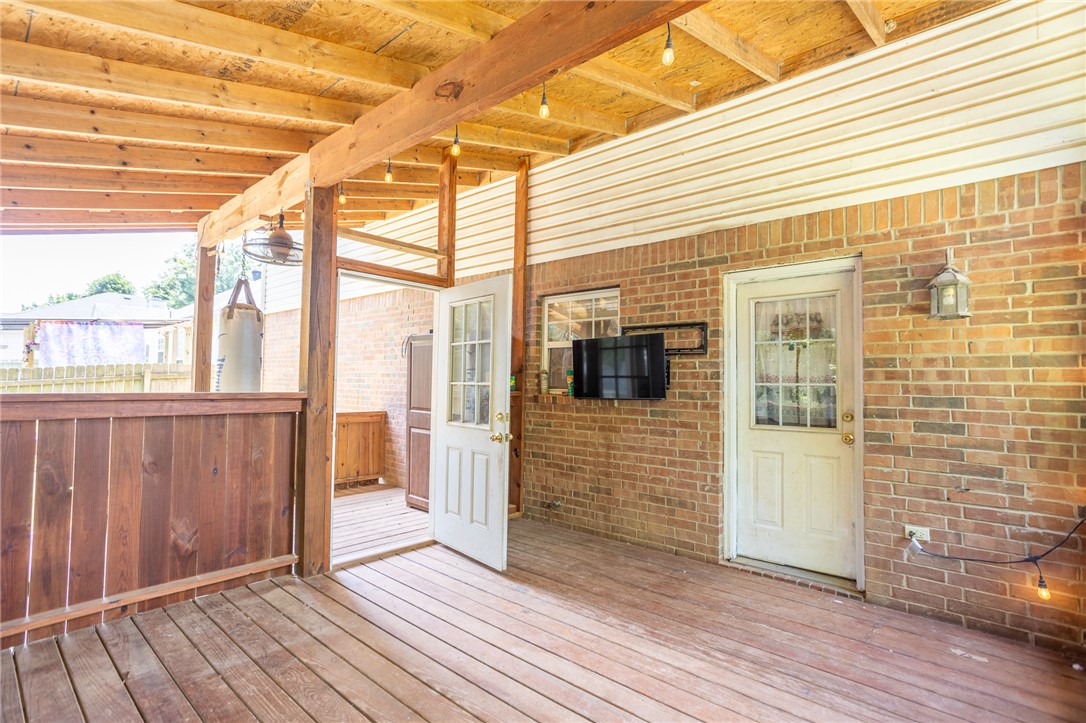 main property photo 32
