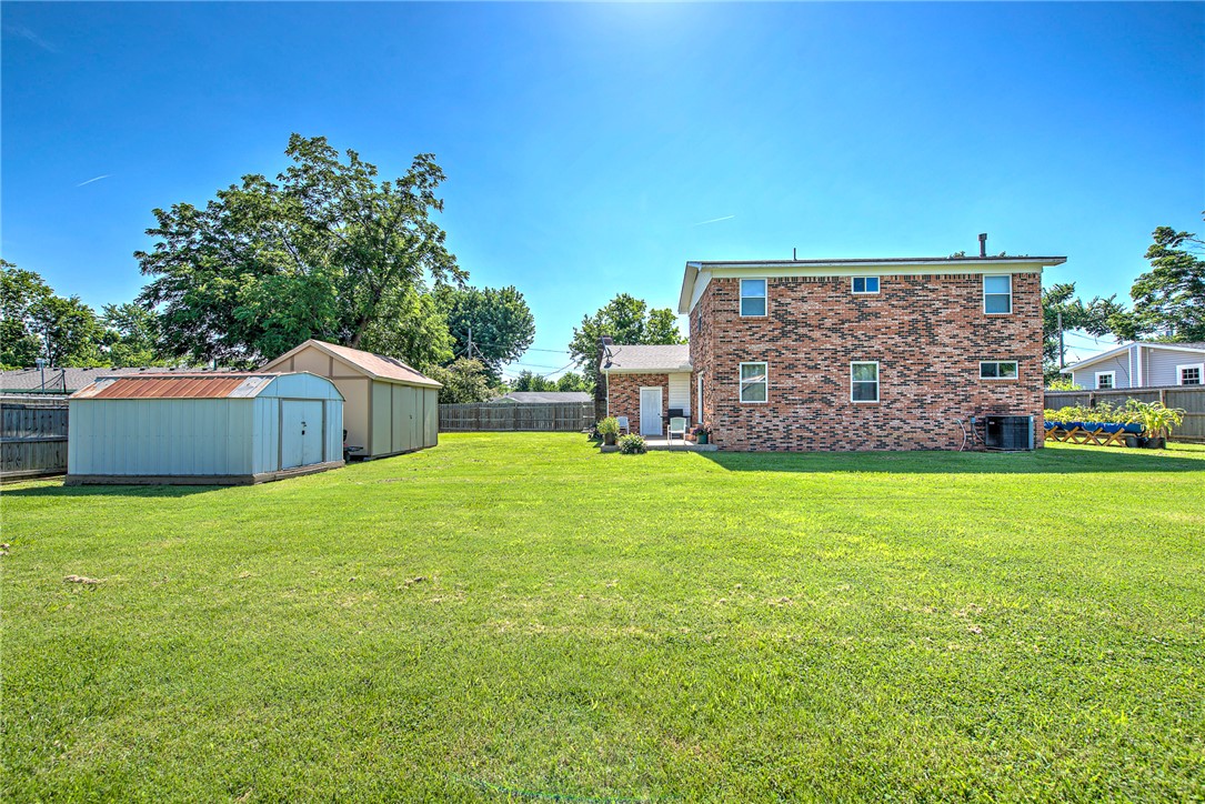 main property photo 25