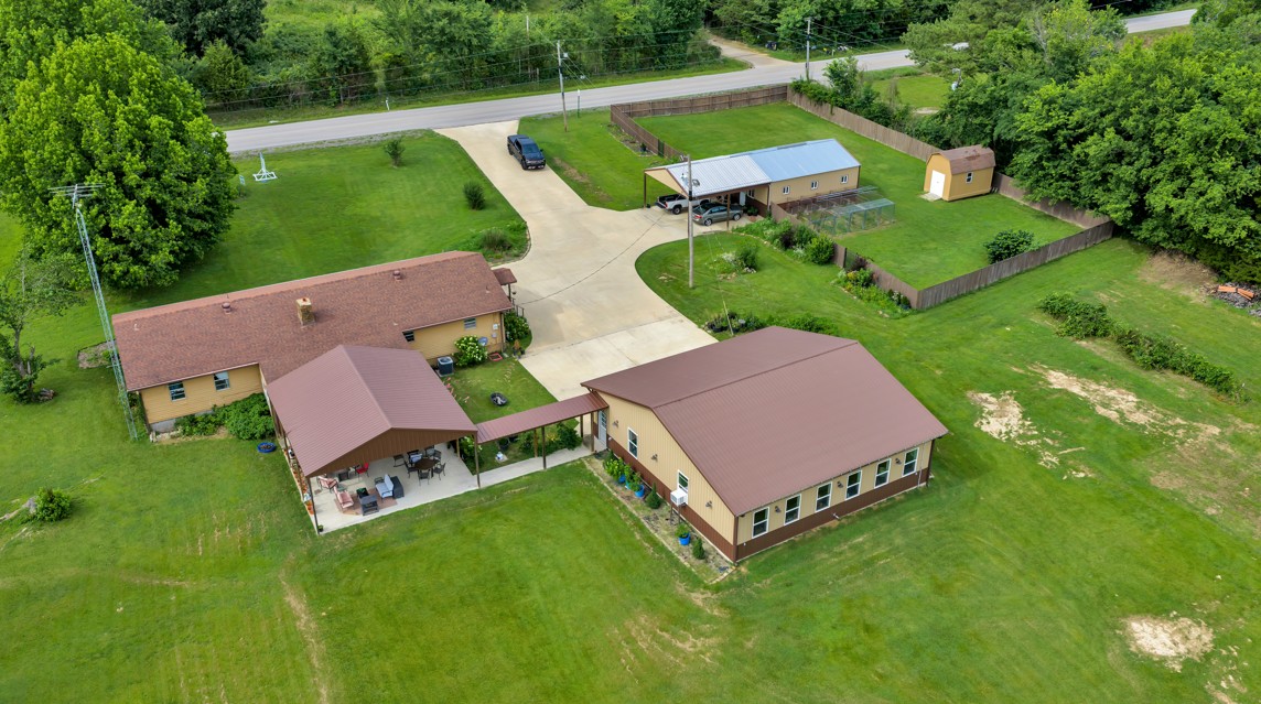 main property photo 3