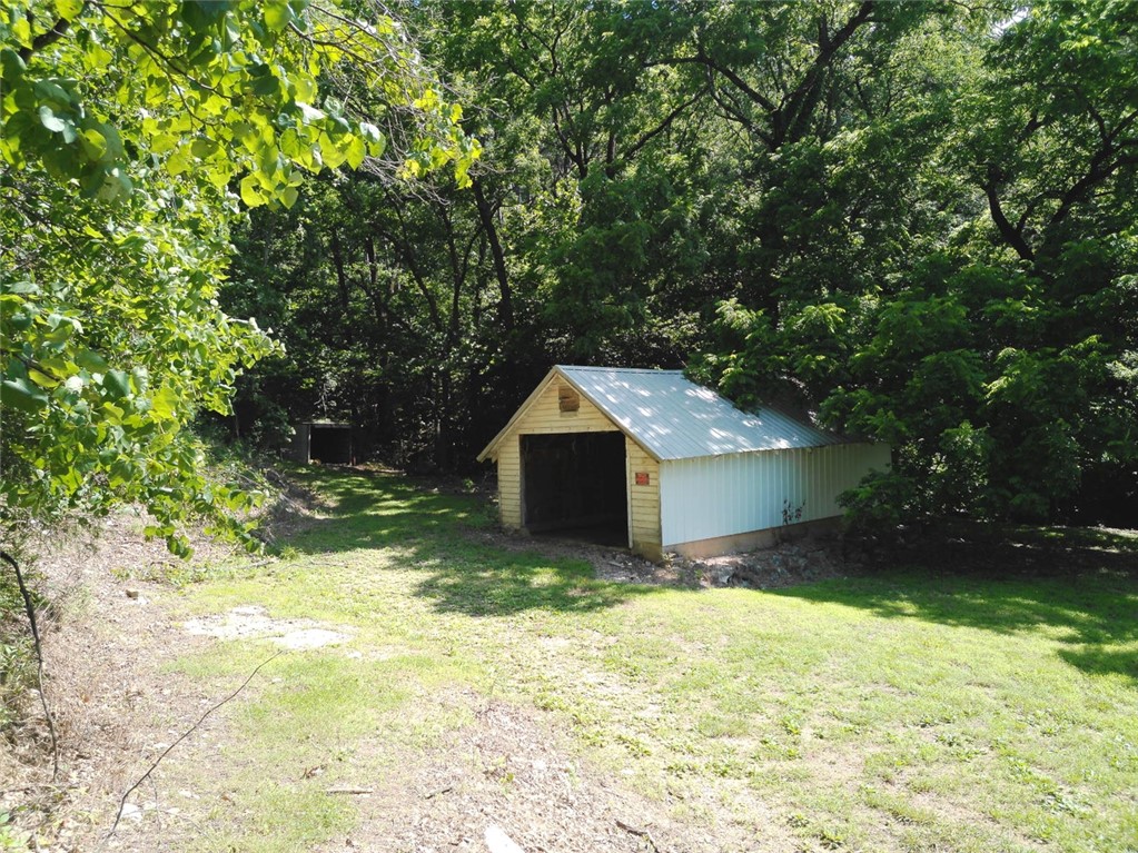 main property photo 10