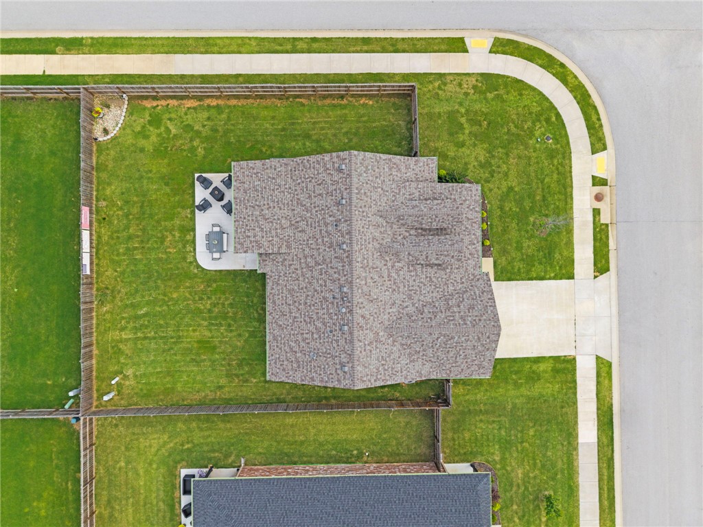 main property photo 25