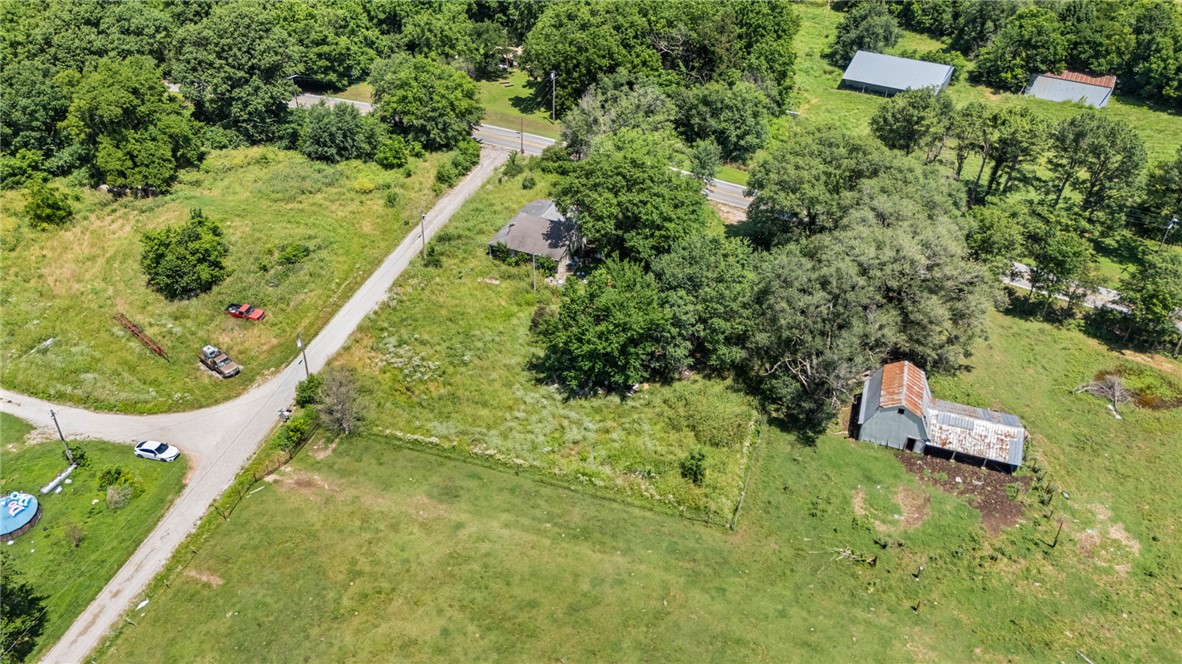 main property photo 11