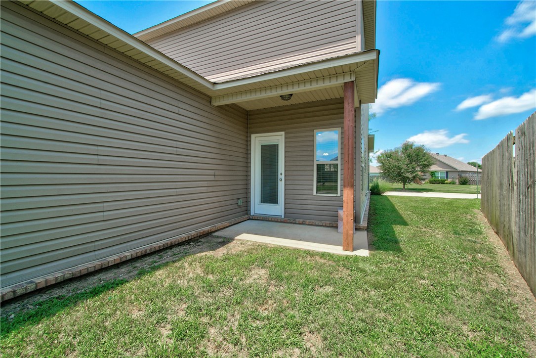 main property photo 23