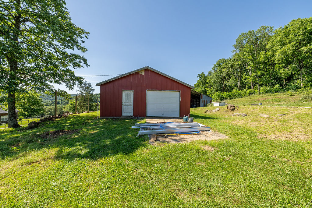 main property photo 33