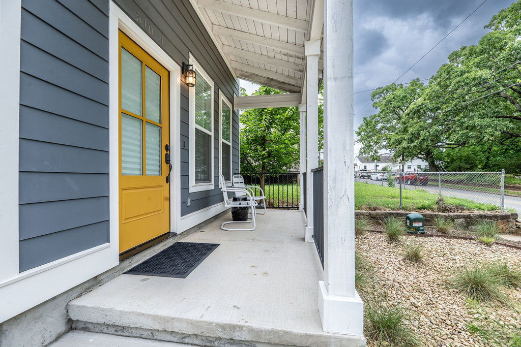 main property photo 8