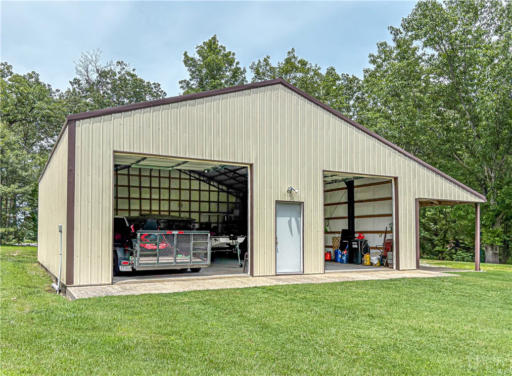 main property photo 16