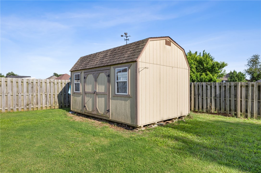 main property photo 50