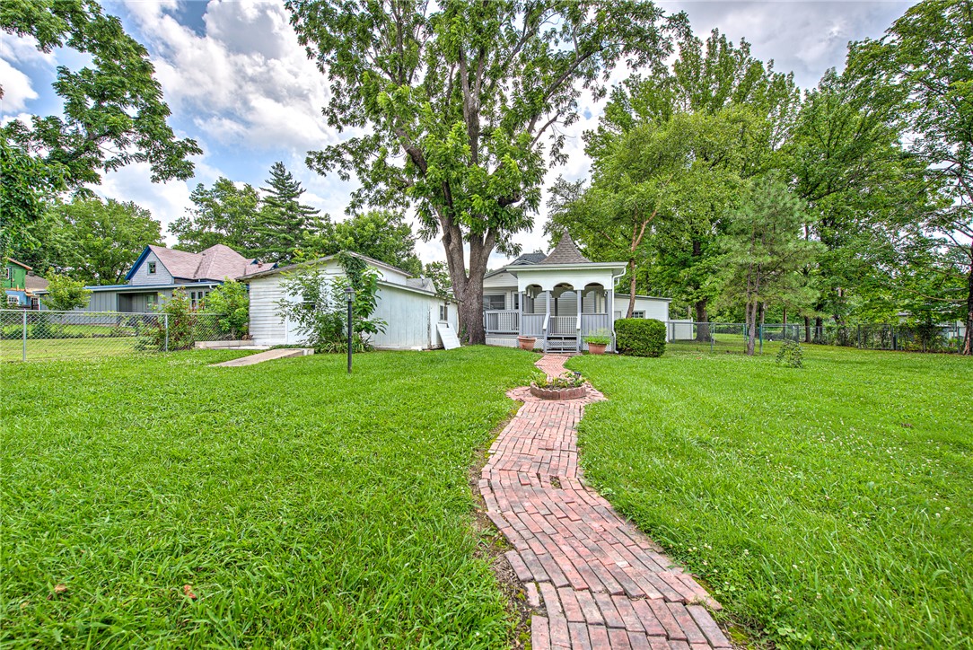 main property photo 26