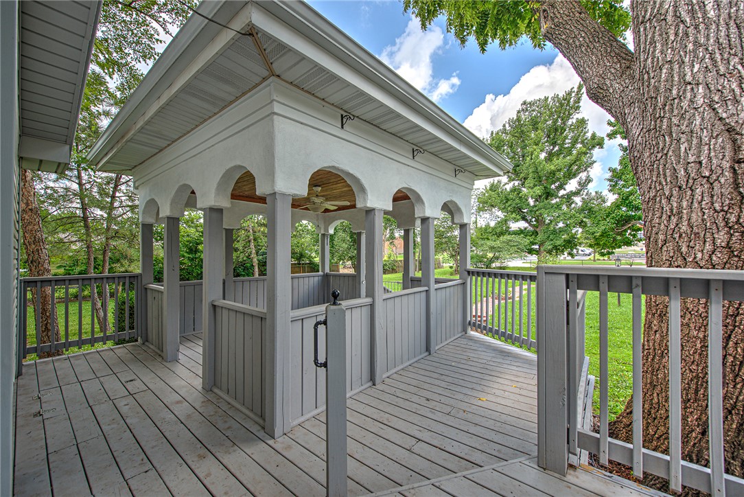 main property photo 28