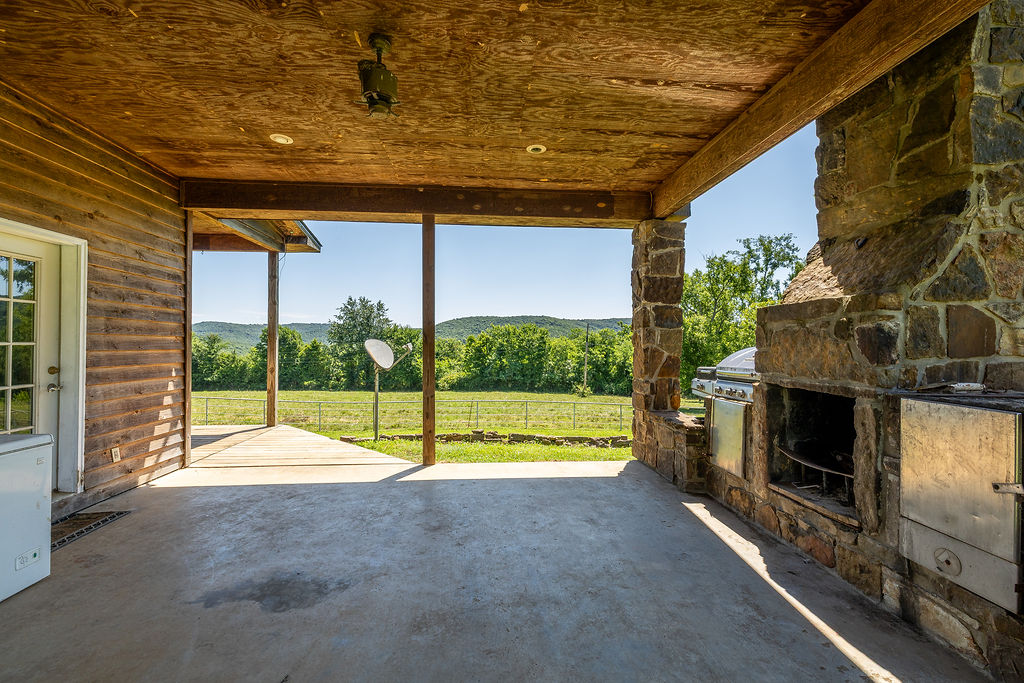 main property photo 34