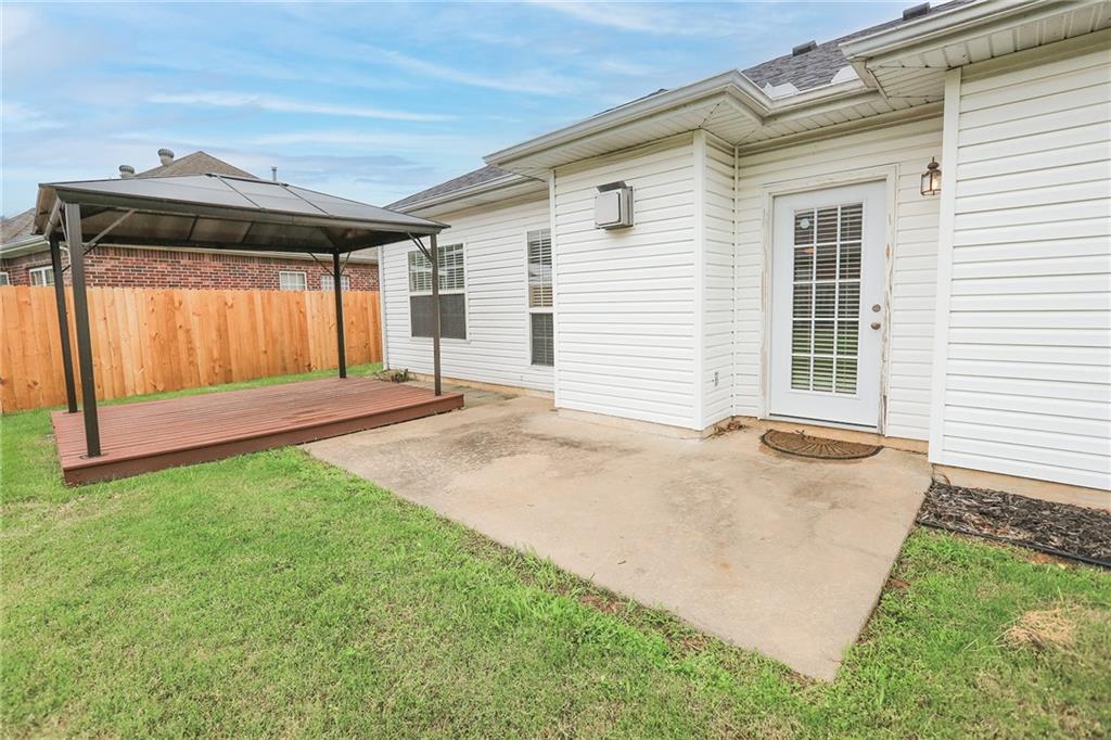 main property photo 31