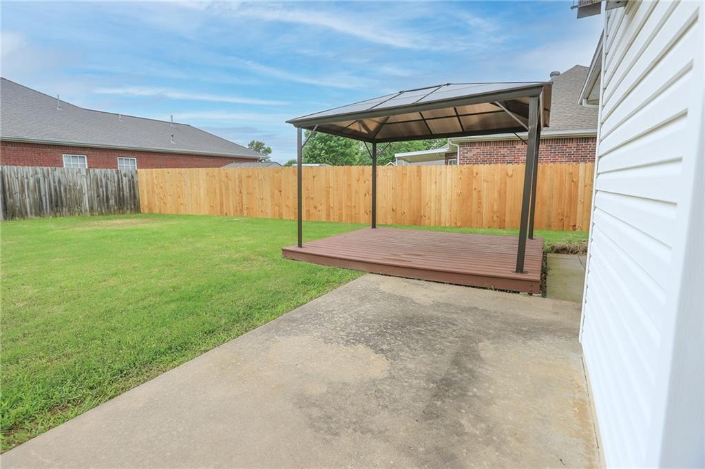 main property photo 34