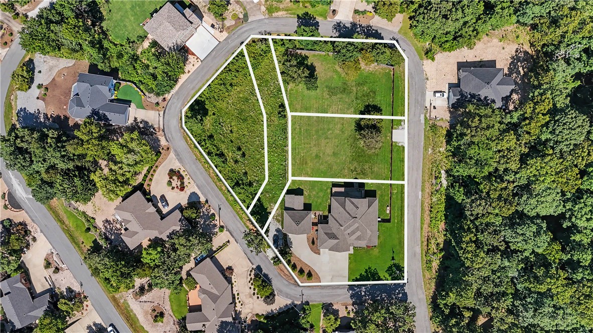 main property photo 40