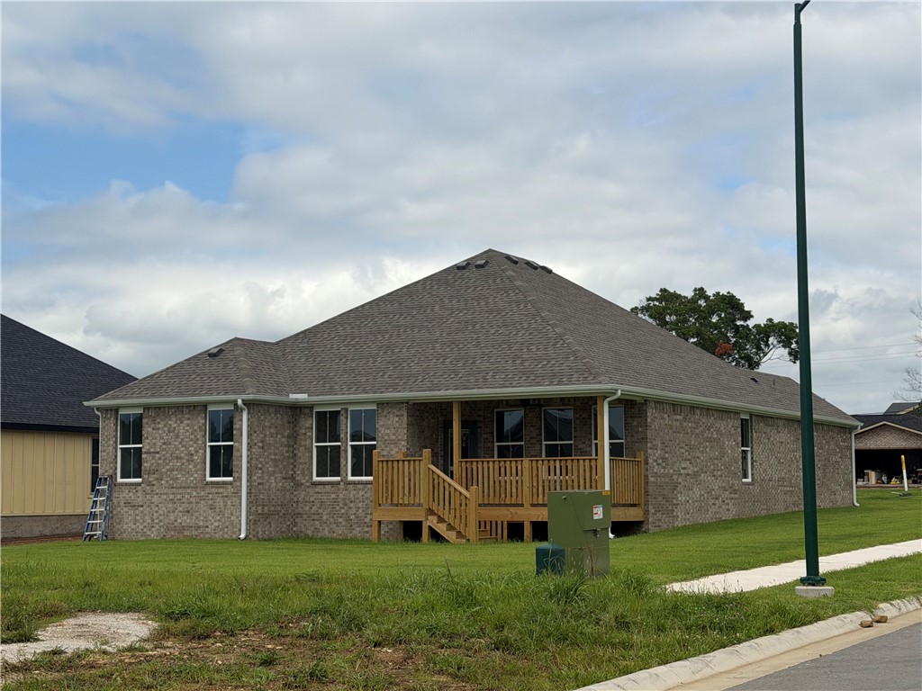 main property photo 18