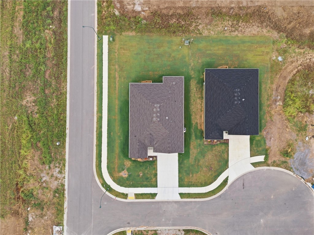 main property photo 28