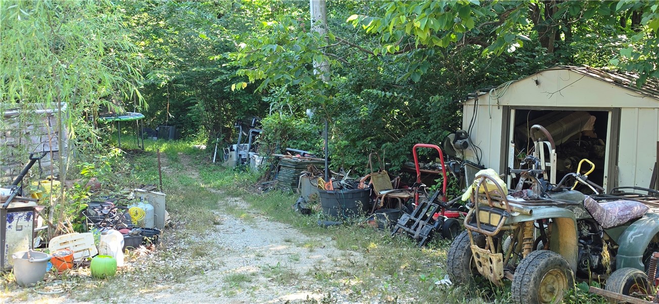 main property photo 10