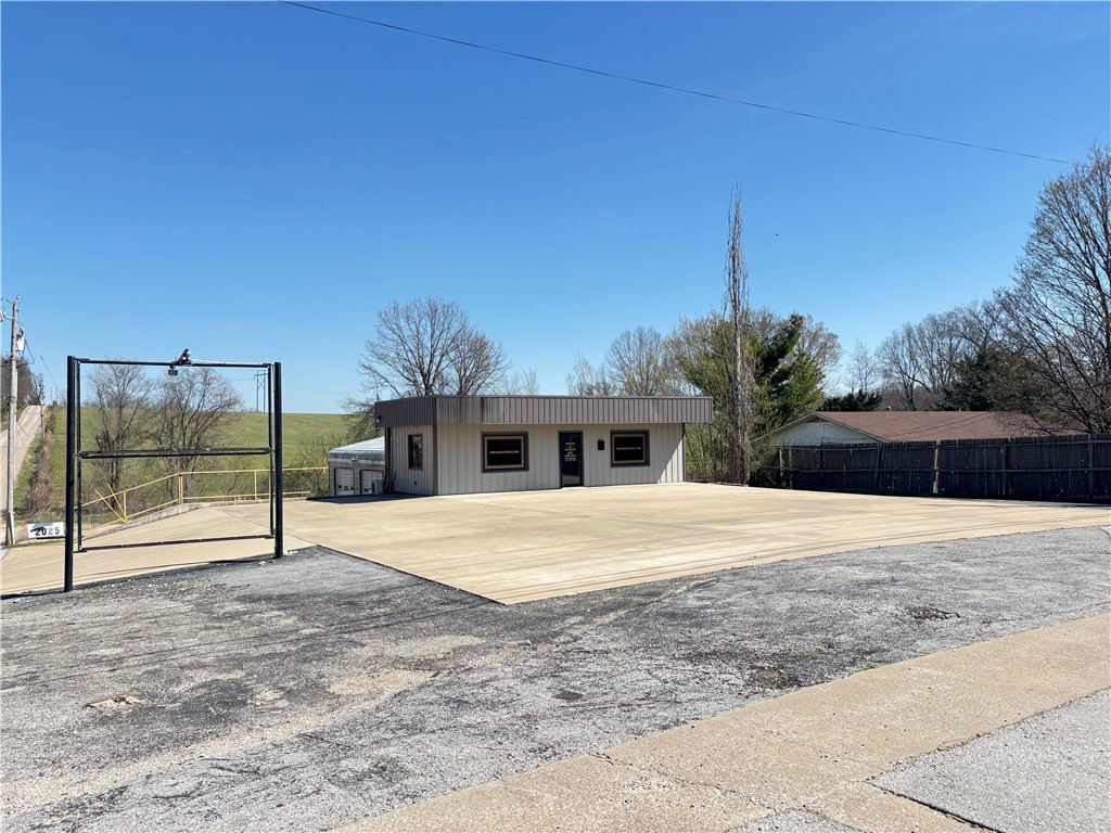 main property photo 1