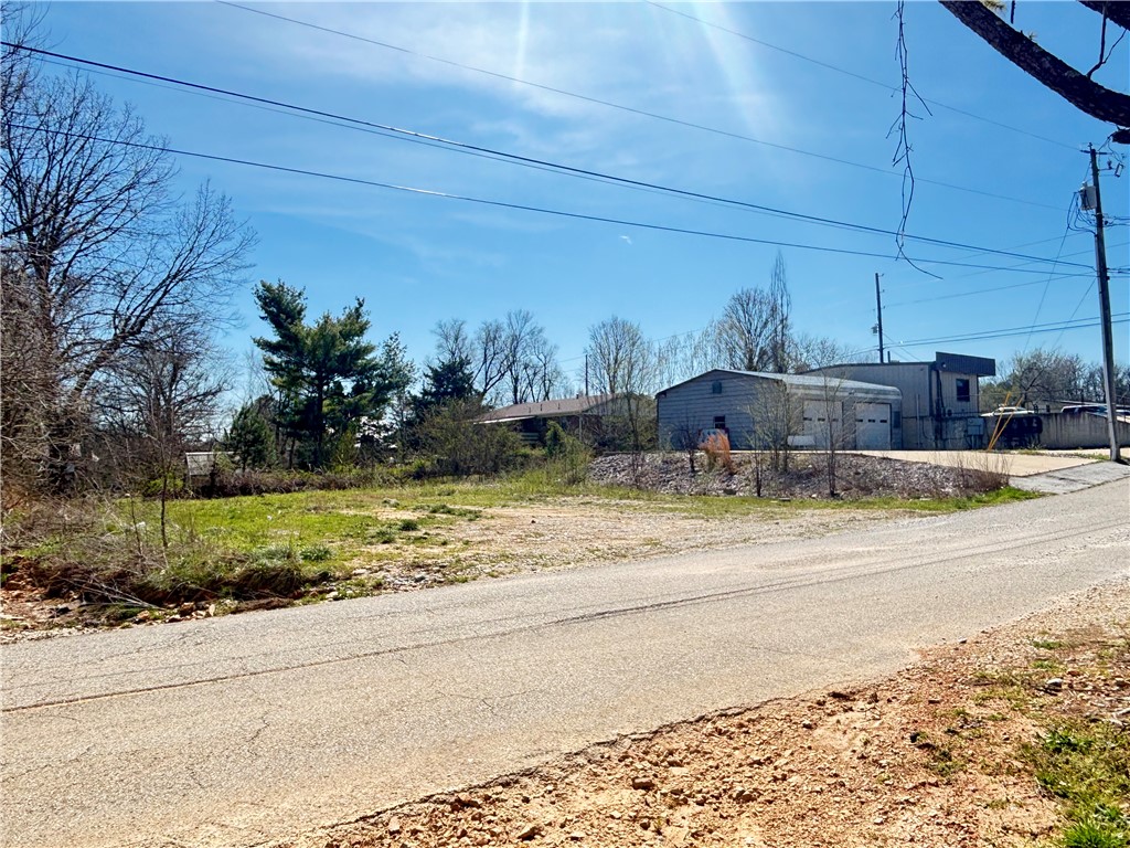 main property photo 6