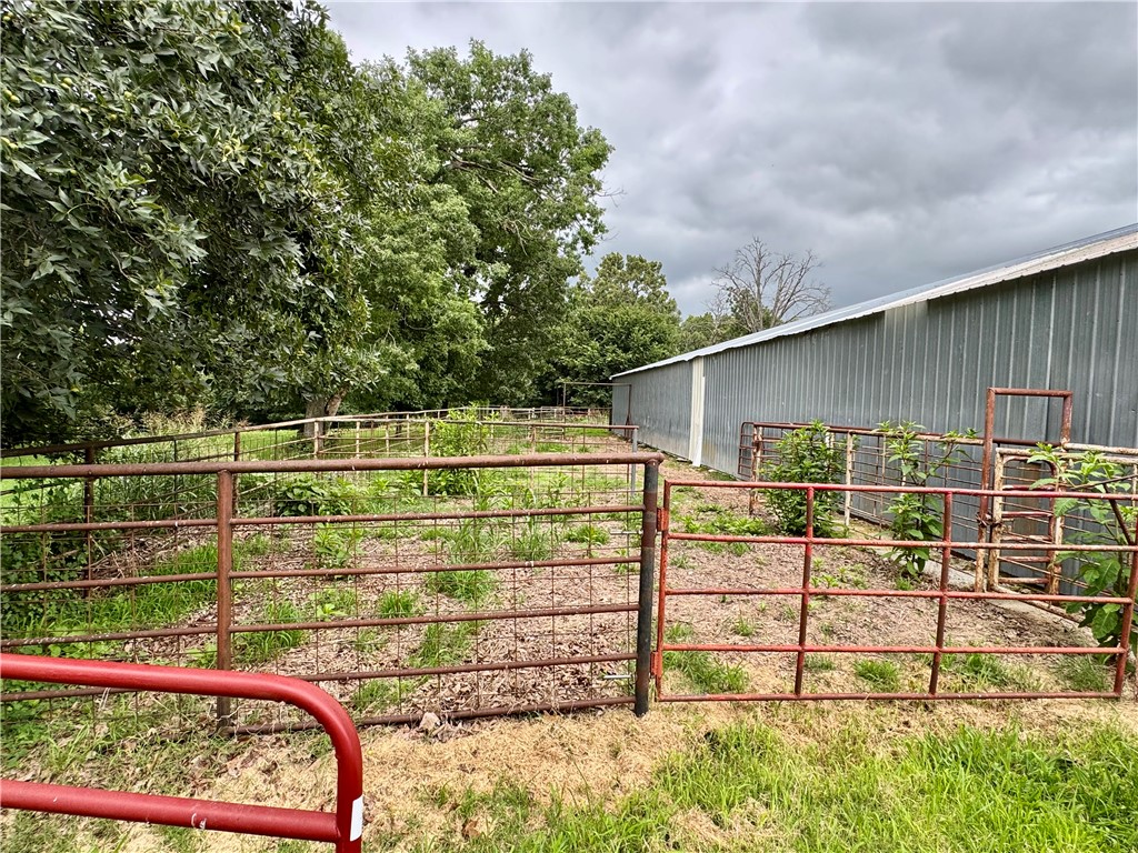 main property photo 34