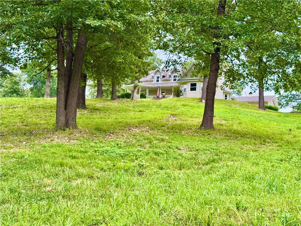 main property photo 6