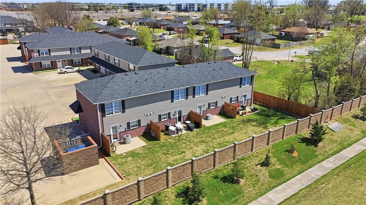 main property photo 17
