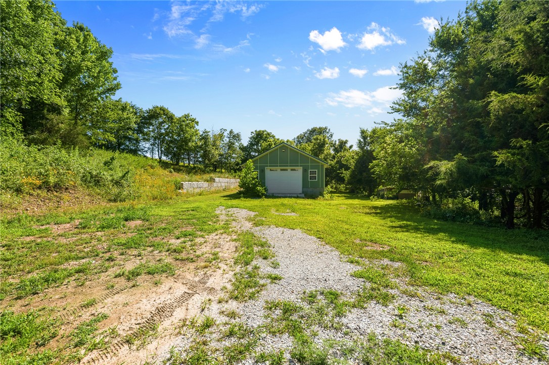 main property photo 25