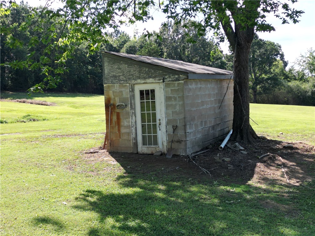 main property photo 14