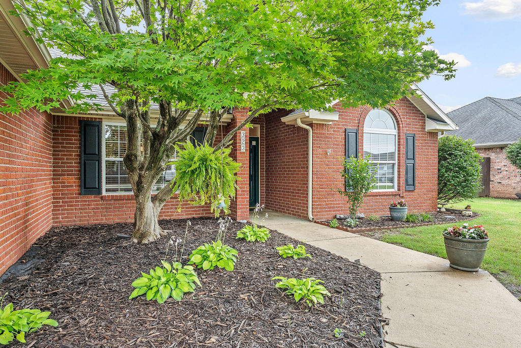 main property photo 4