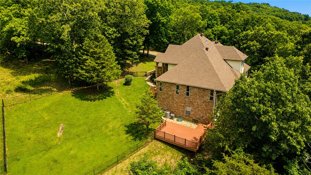 main property photo 41