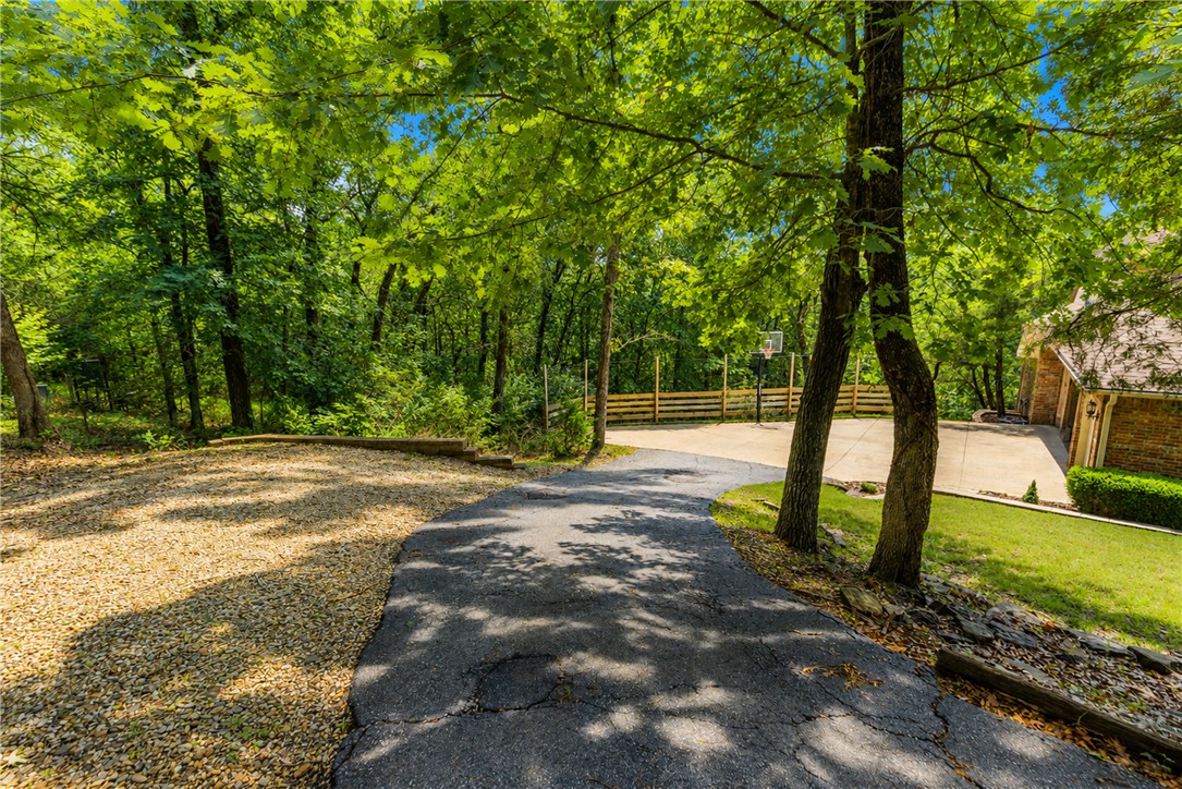 main property photo 50