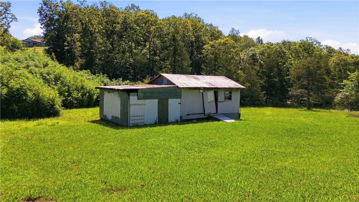 main property photo 35