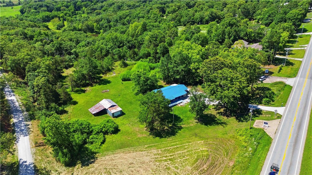 main property photo 40
