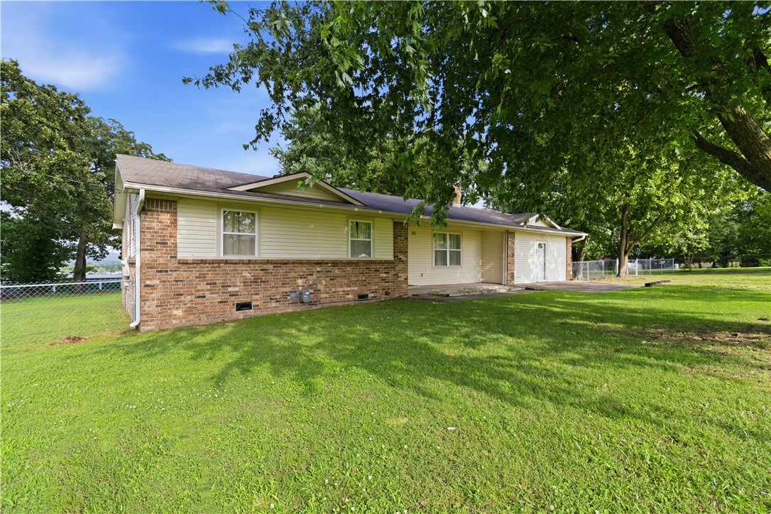 main property photo 41