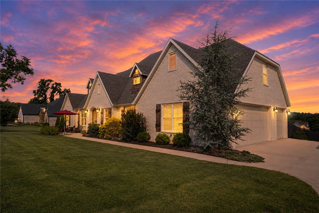 main property photo 12
