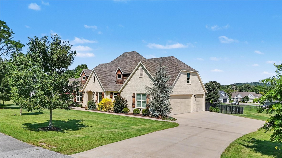 main property photo 13