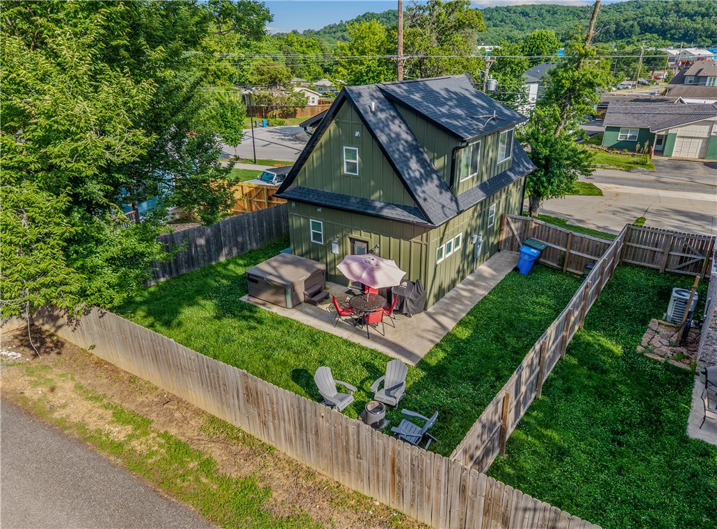 main property photo 32