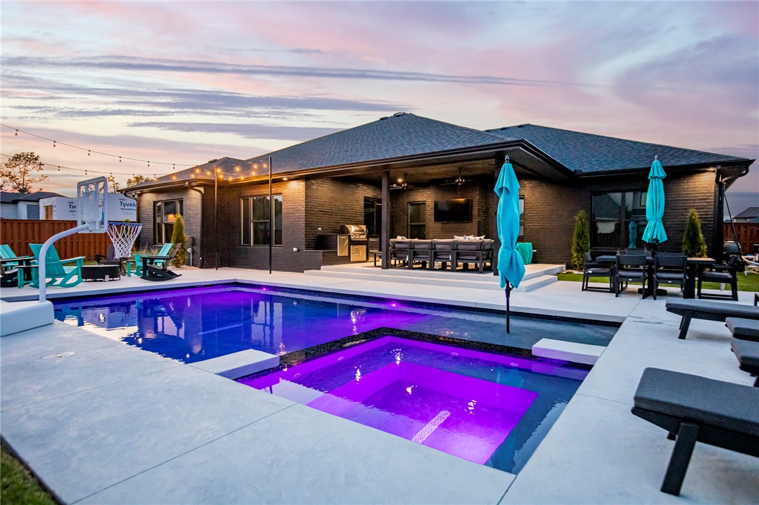 main property photo 50