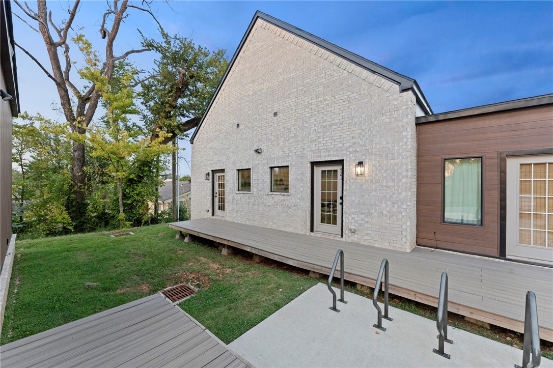 main property photo 34
