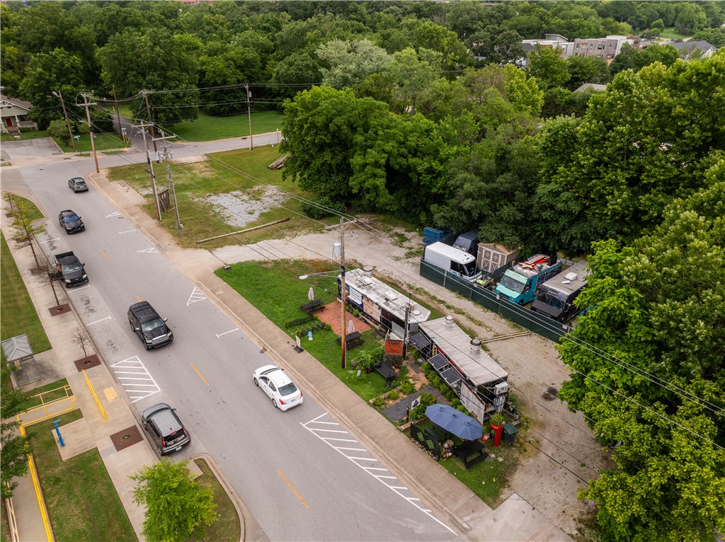 main property photo 40