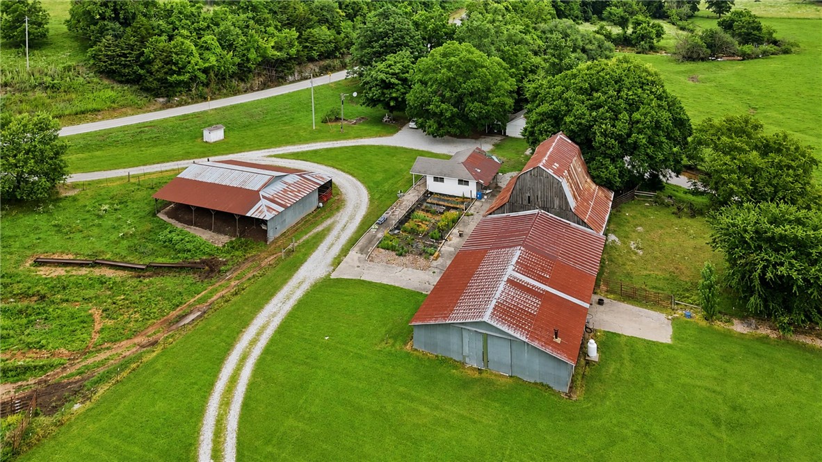 main property photo 8