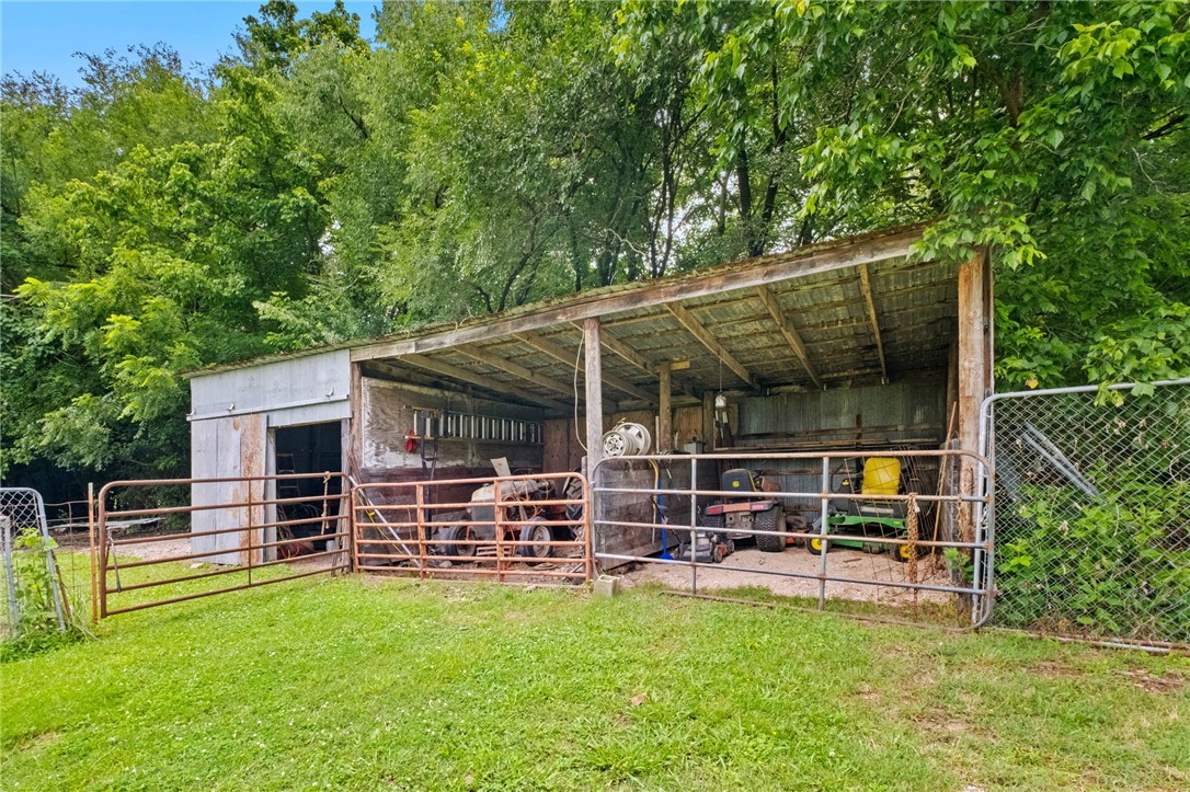 main property photo 34